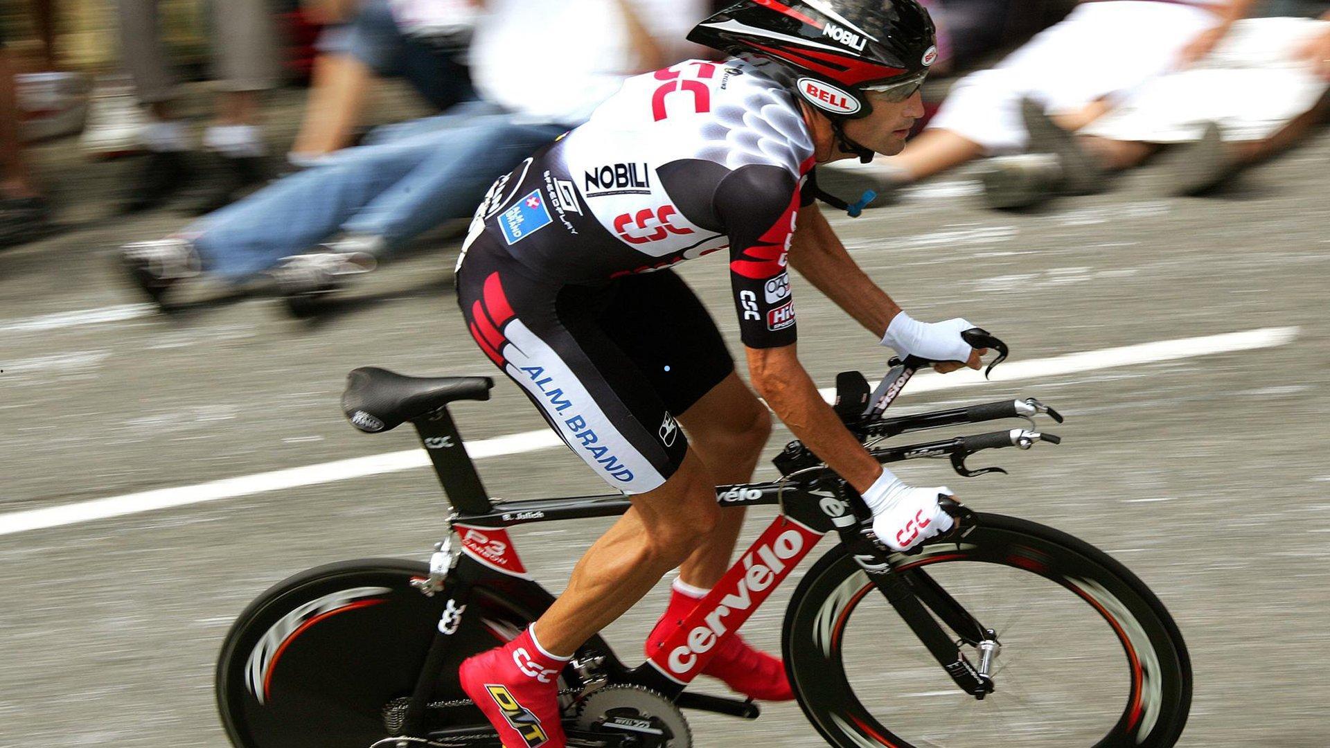 韦德坦诚回顾,2011年总决赛中,我与斯波本应更全力协助詹姆斯